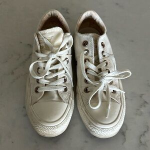 Converse all star white sneakers size 7